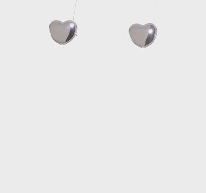 14k Sweetheart Earrings - WG